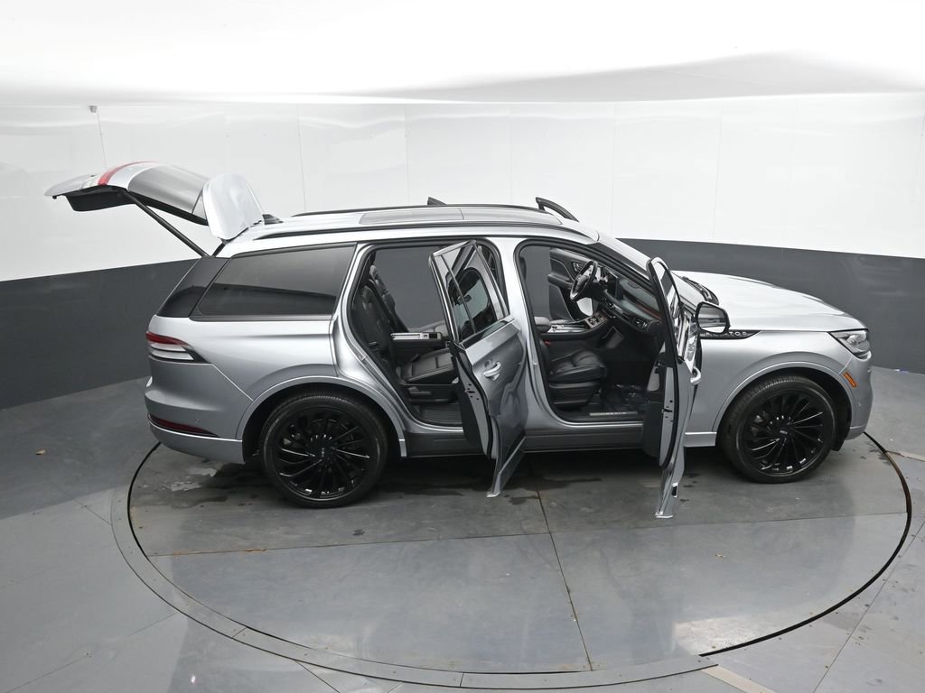 Used 2023 Lincoln Aviator Reserve w/ Equipment Group 201A image 57