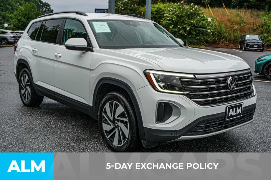 Used 2024 Volkswagen Atlas SE AWD/4WD image 3