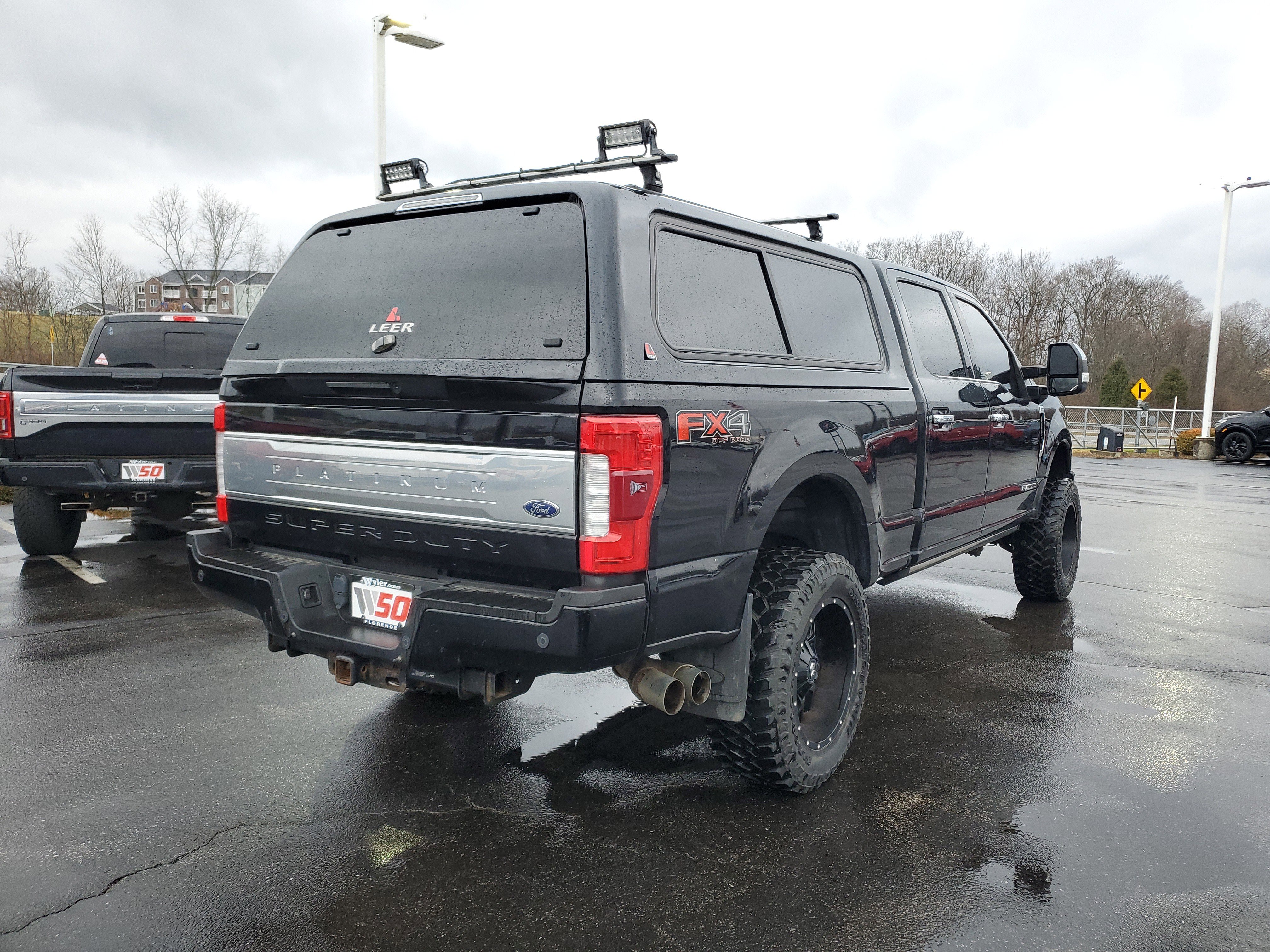 Used 2017 Ford F250 Platinum w/ Platinum Ultimate Package image 4