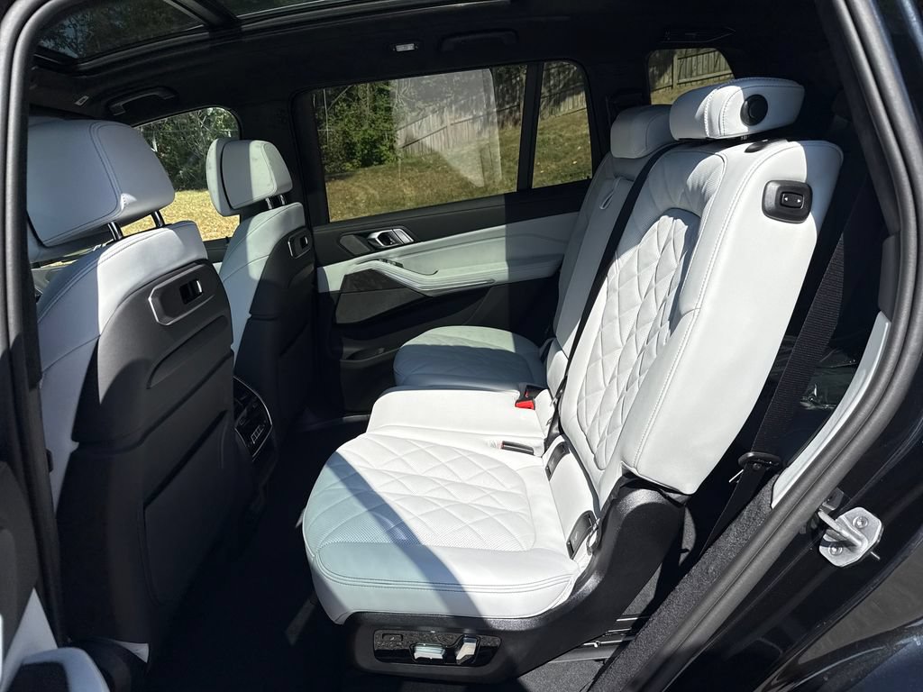 New 2027 BMW X7 xDrive40i AWD/4WD image 23