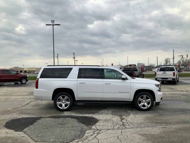 Used 2018 Chevrolet Suburban LT image 6