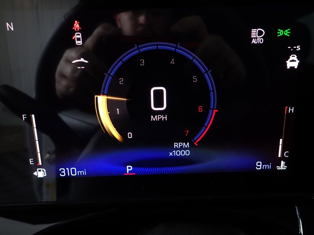 New 2026 Chevrolet Trax RS w/ Driver Confidence Package image 19