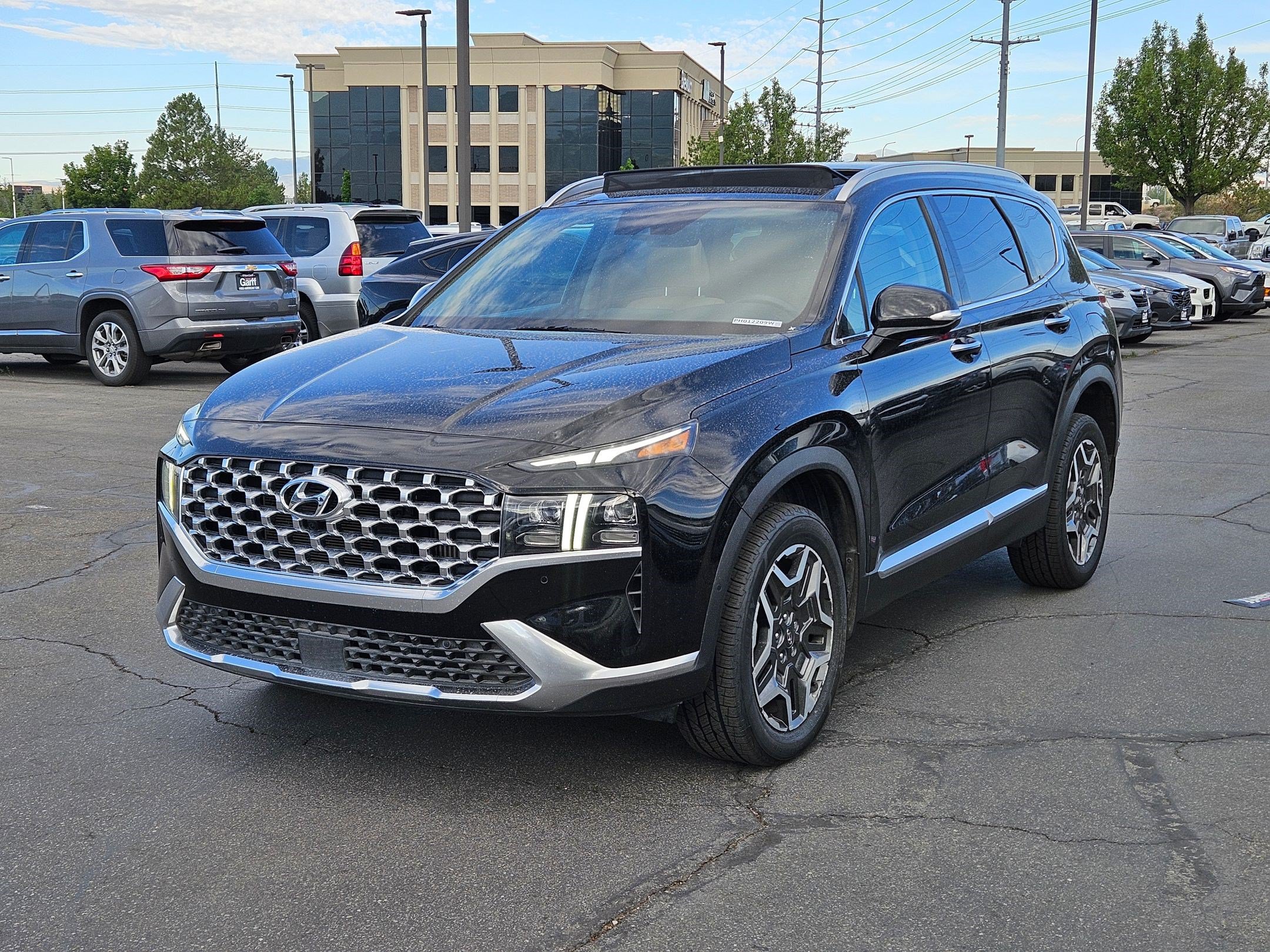Used 2023 Hyundai Santa Fe Limited w/ Cargo Package AWD/4WD image 11