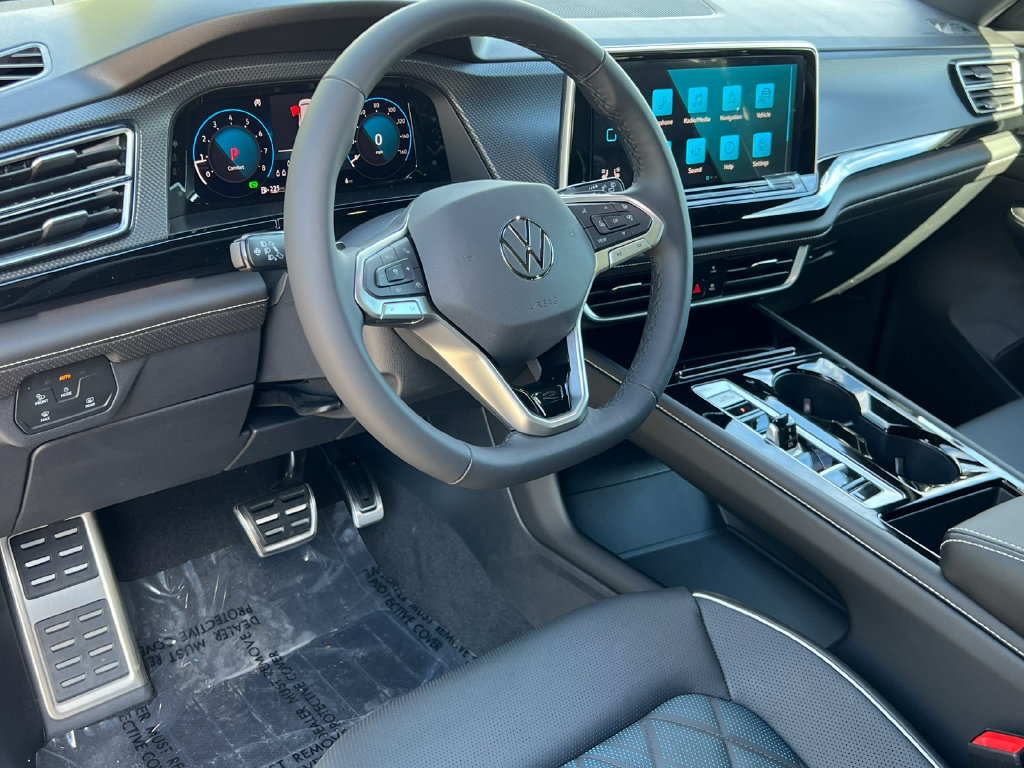 New 2026 Volkswagen Atlas Cross Sport SEL Premium R-Line AWD/4WD image 17