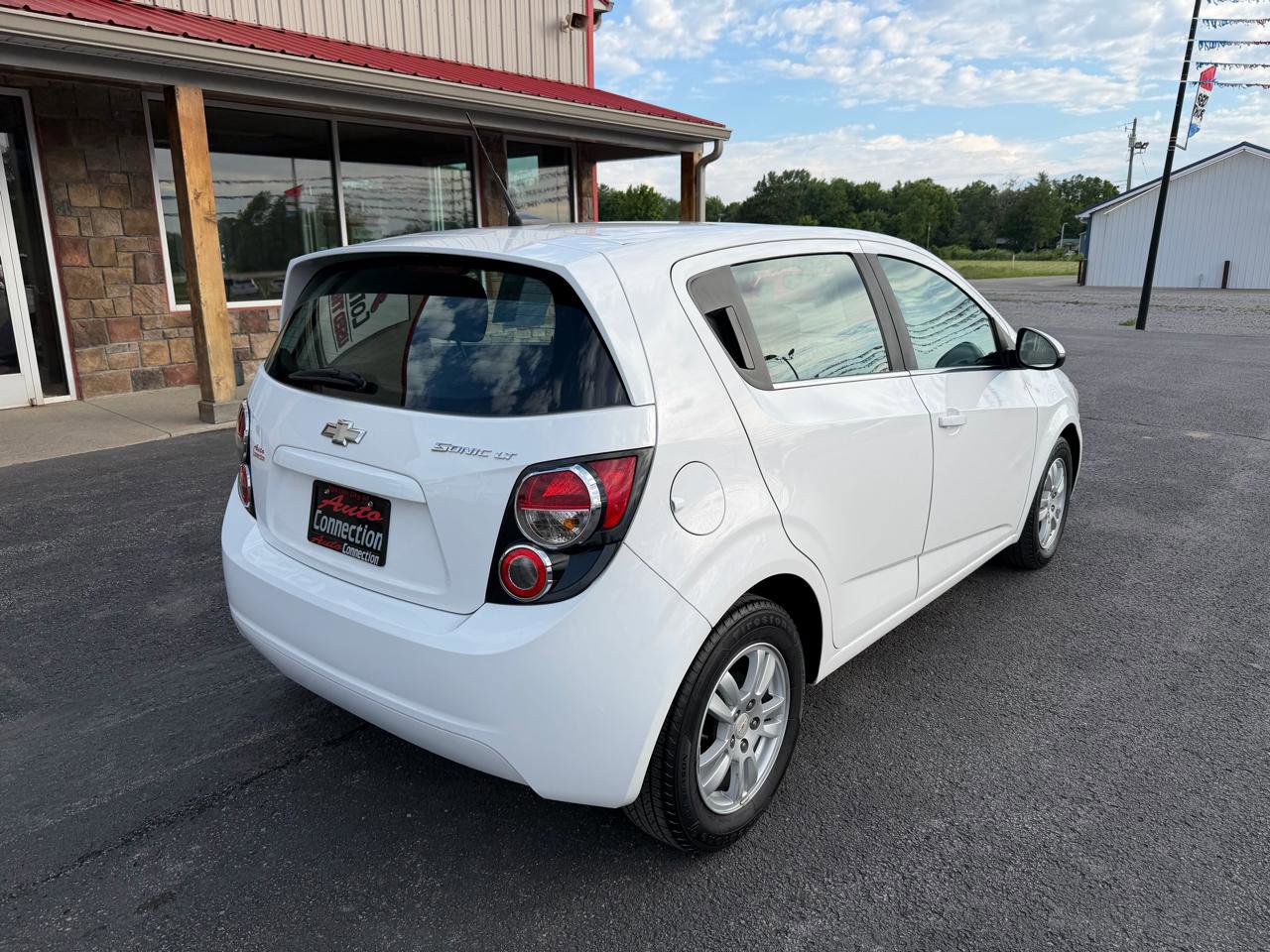 Used 2012 Chevrolet Sonic LT FWD image 4