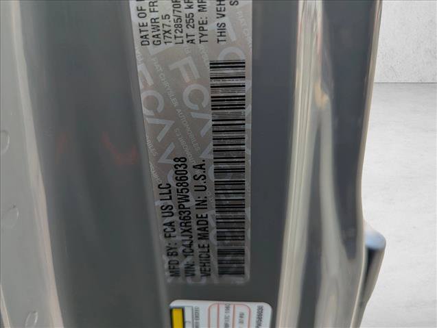 Used 2023 Jeep Wrangler Unlimited Rubicon 4xe w/ Steel Bumper Group AWD/4WD image 30