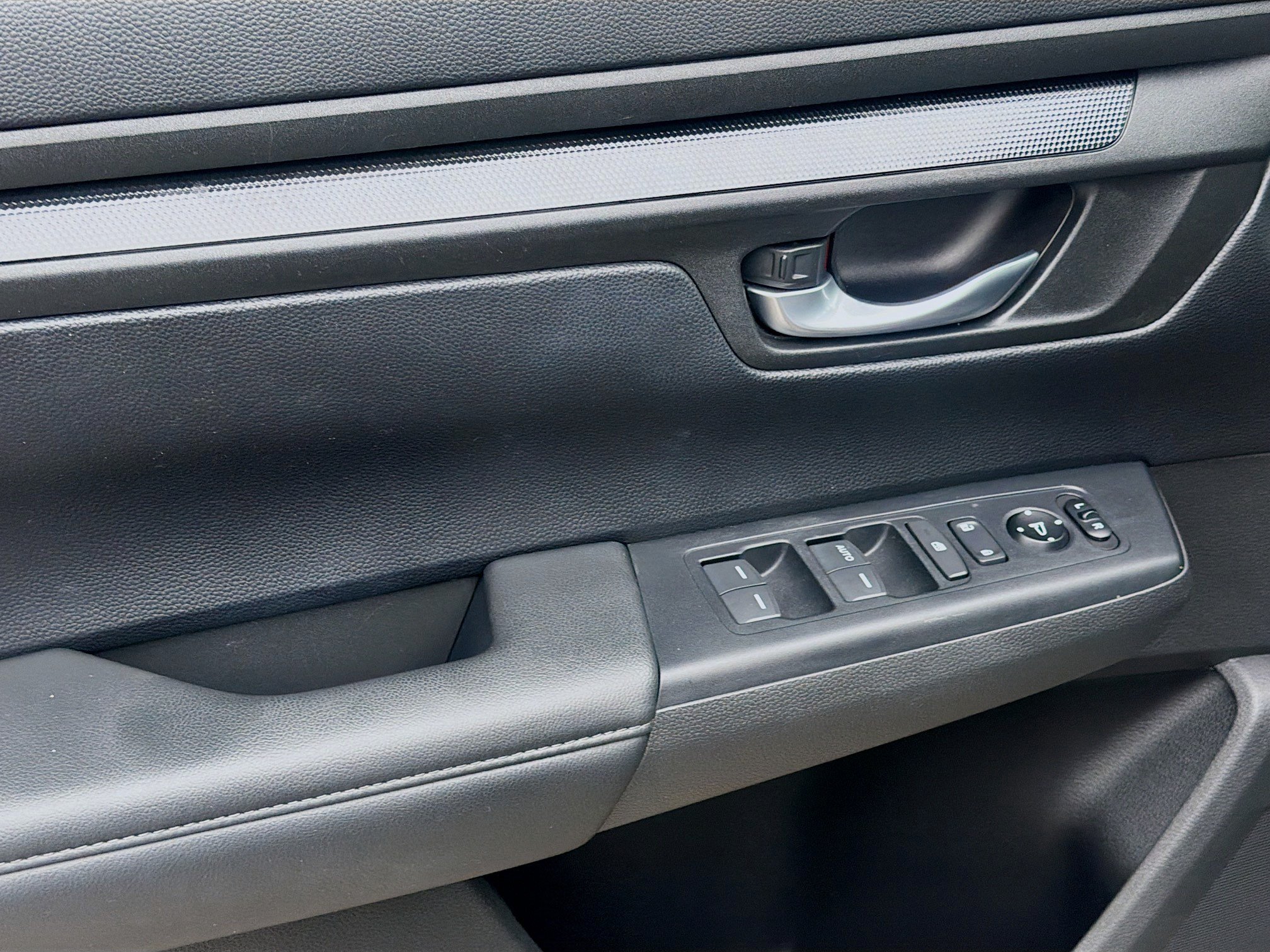 Certified 2023 Honda CR-V LX image 16