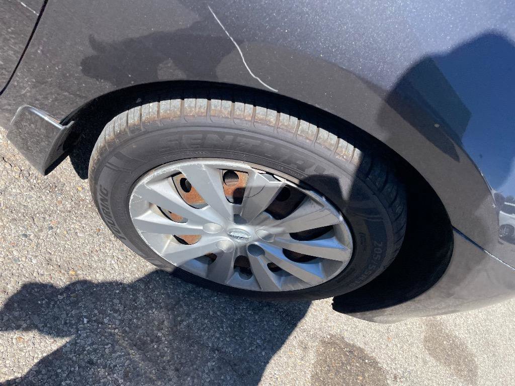 Used 2014 Nissan Sentra SV image 8