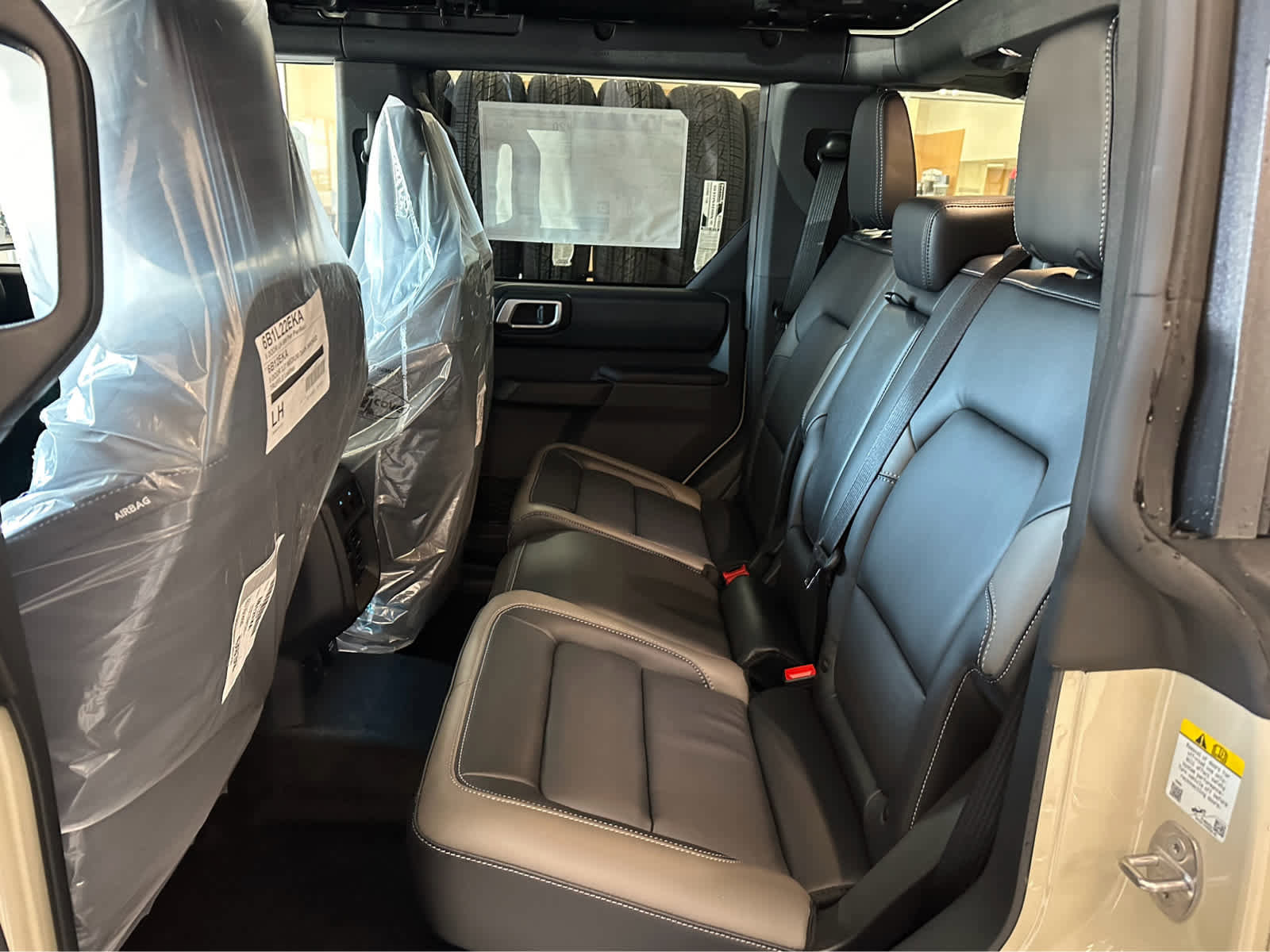 New 2026 Ford Bronco Outer Banks AWD/4WD image 12