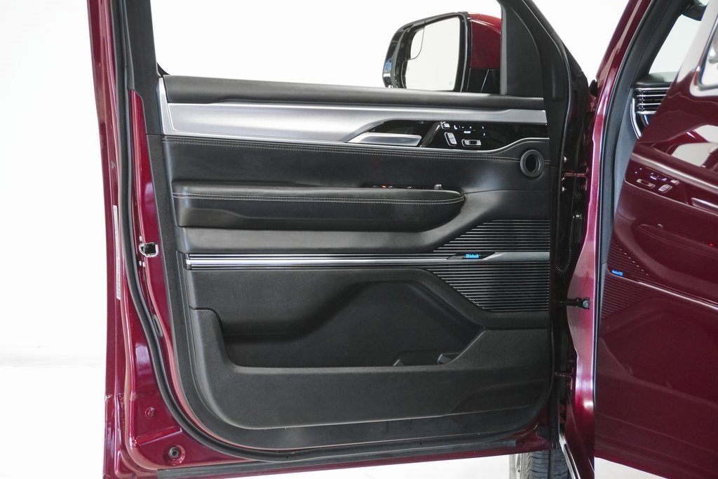 Used 2022 Jeep Grand Wagoneer Series I image 15