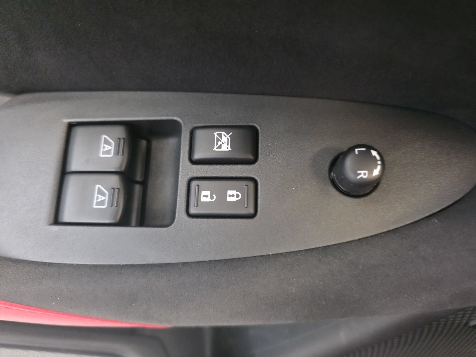 Used 2025 Nissan Z Performance w/ Floor Mat Package RWD image 24