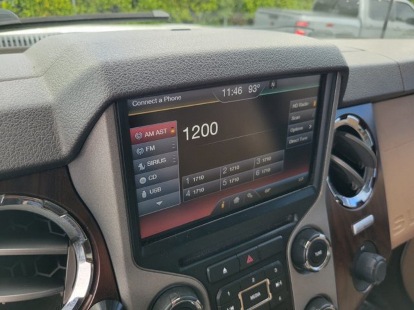 Used 2015 Ford F250 Lariat w/ Chrome Package AWD/4WD image 20