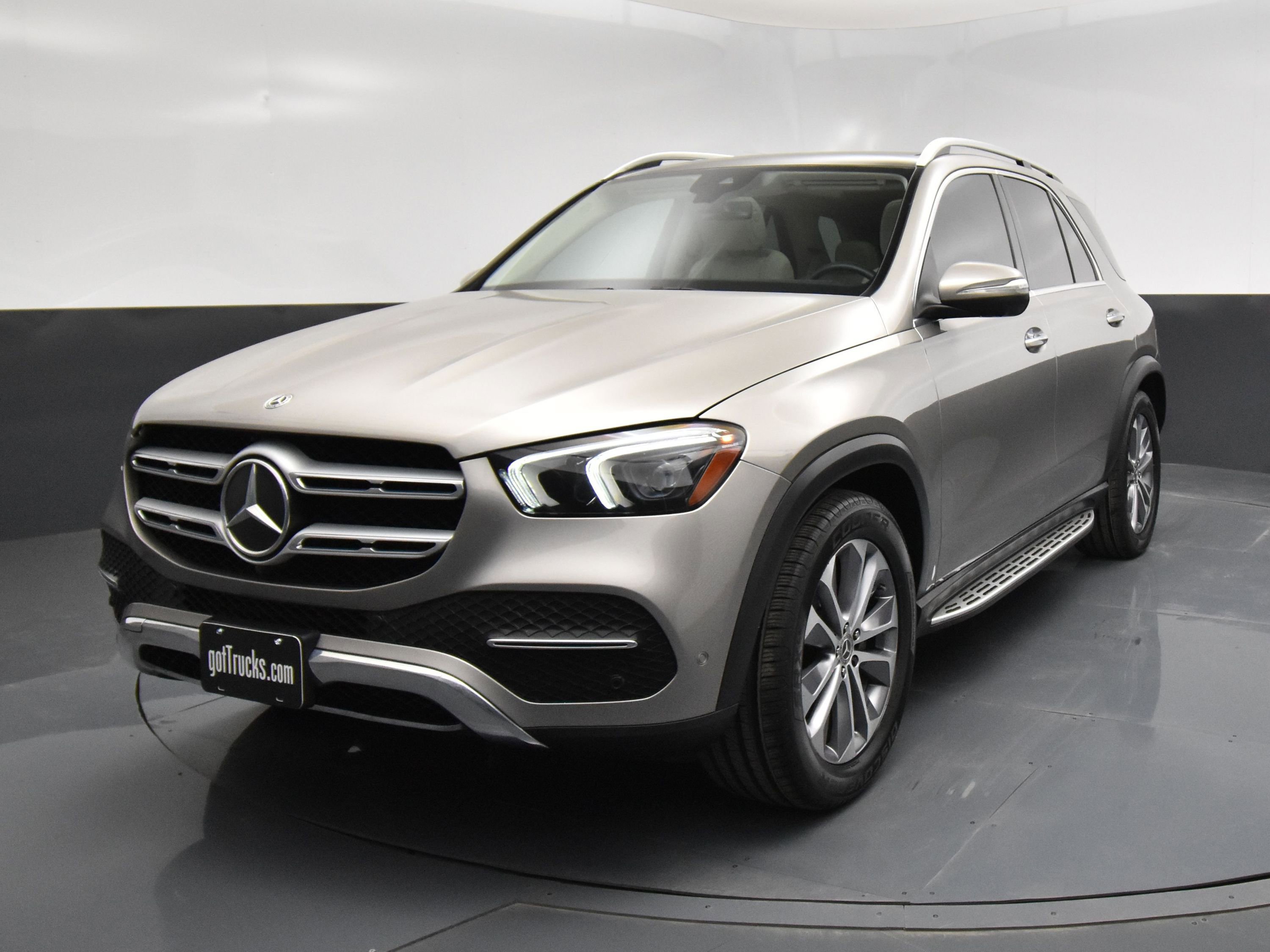 Used 2022 Mercedes-Benz GLE 350 4MATIC image 2