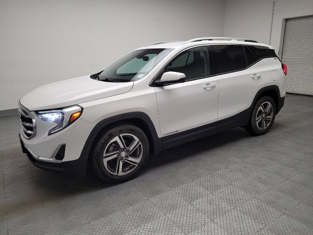 Used 2021 GMC Terrain SLT image 2