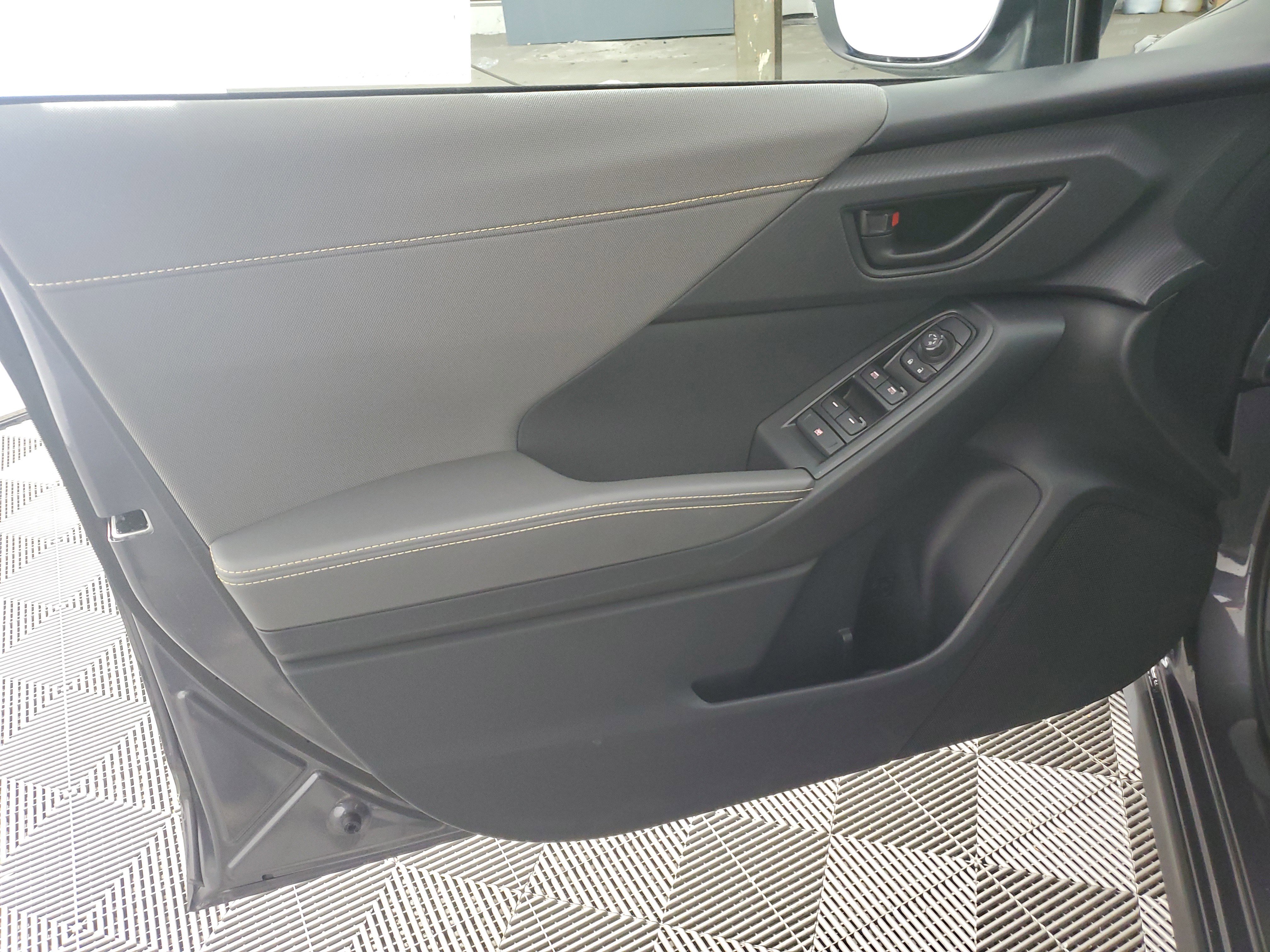 Used 2025 Subaru Crosstrek 2.5i Sport w/ Crosstrek Mirror Package image 28