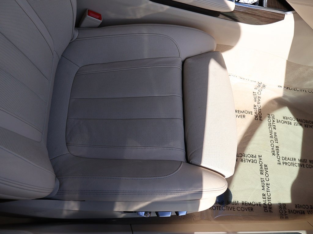 Used 2020 BMW 740i image 34