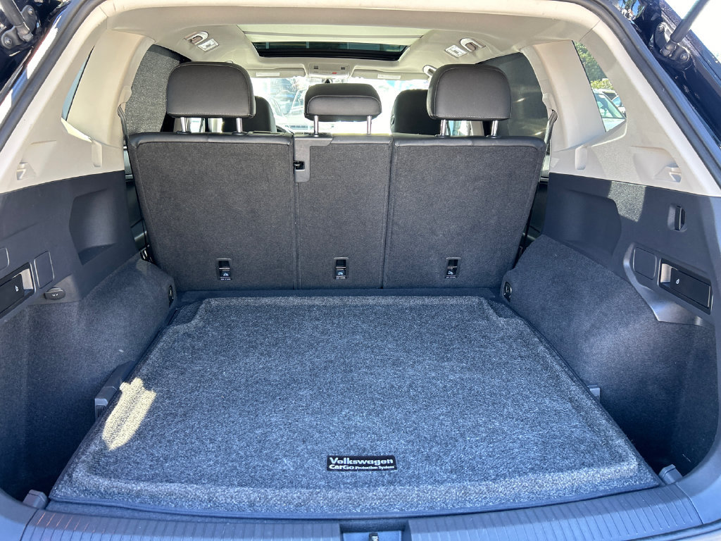 Used 2020 Volkswagen Tiguan SE w/ Panoramic Sunroof Package AWD/4WD image 29