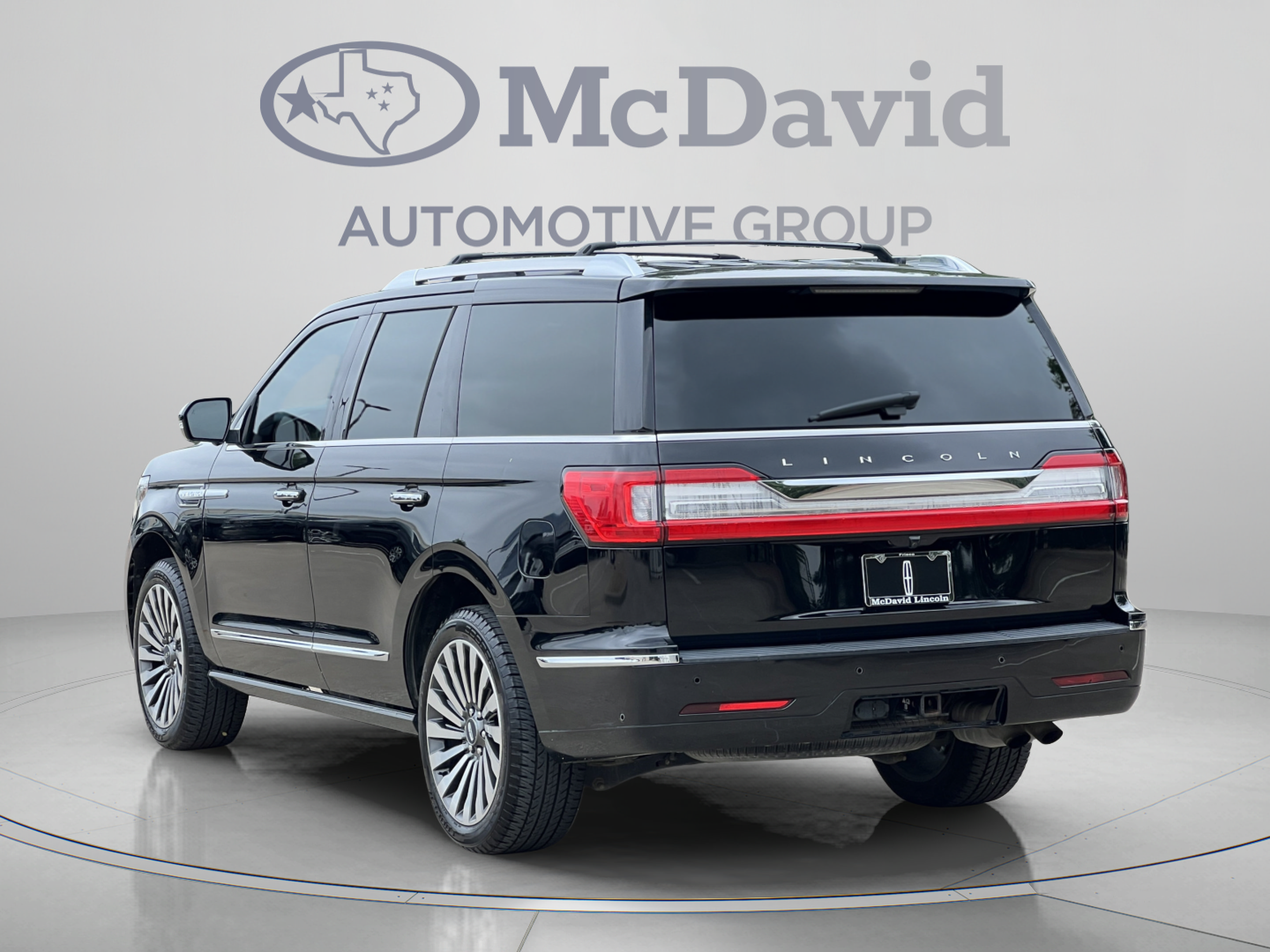 Used 2018 Lincoln Navigator Reserve w/ Technology Package AWD/4WD image 5
