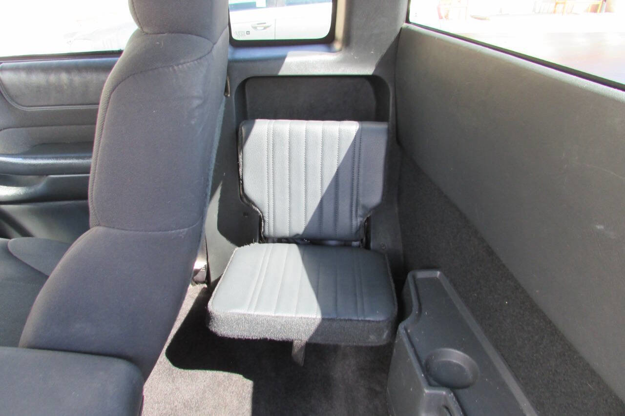 Used 2003 GMC Sonoma SLS image 15