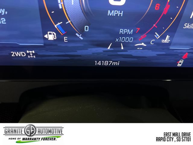 Used 2024 Chevrolet Traverse RS AWD/4WD image 12