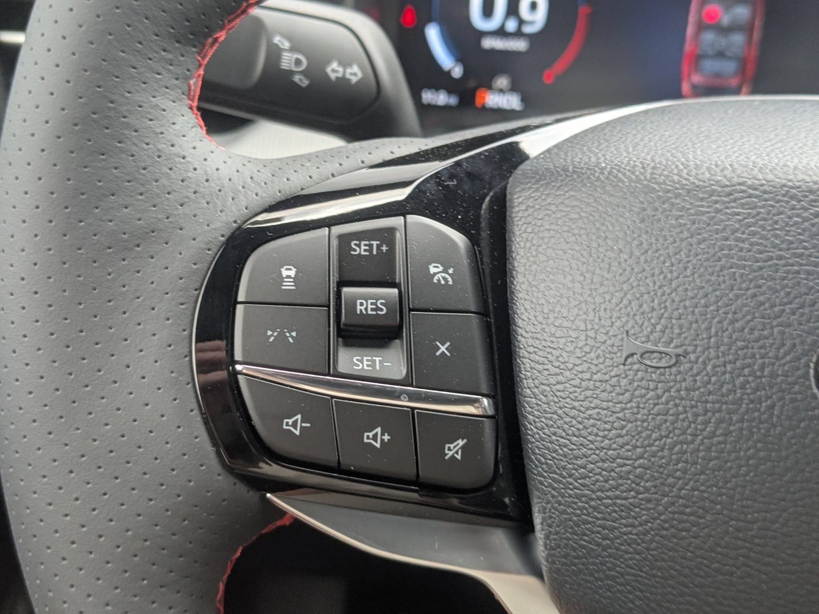 New 2026 Ford Explorer ST-Line w/ ST-Line Street Pack AWD/4WD image 17