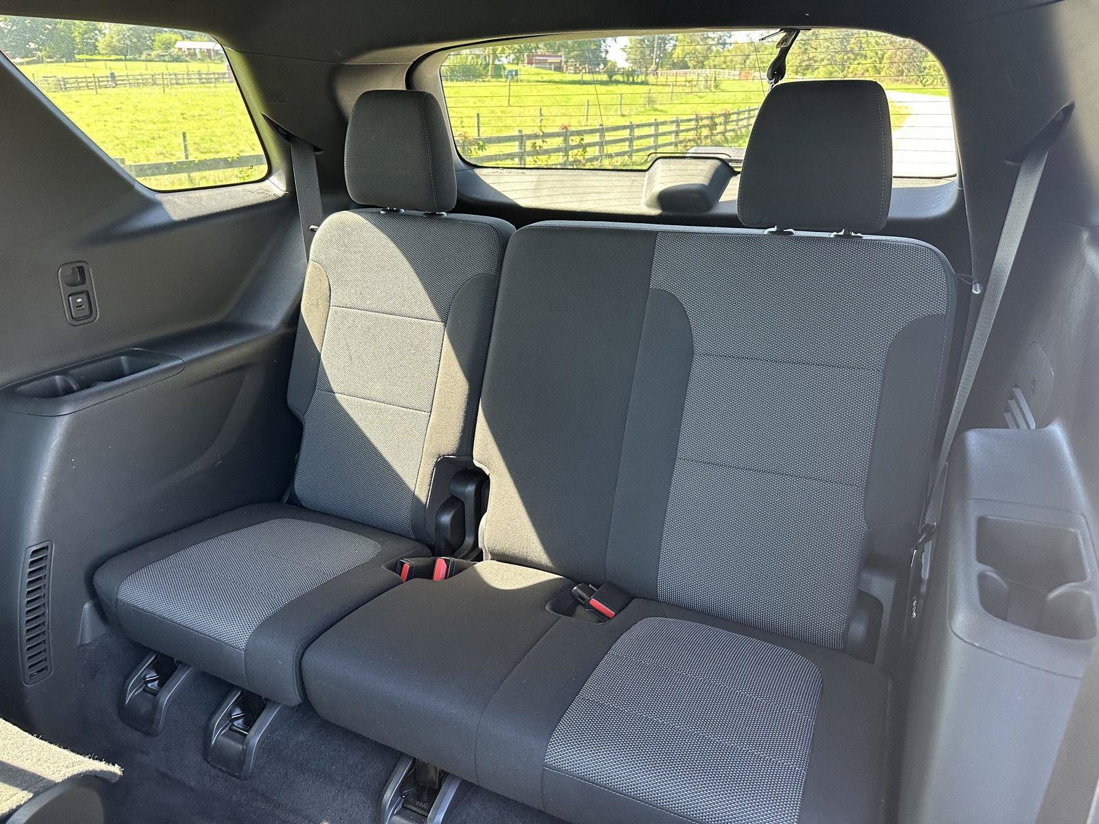 Used 2023 Chevrolet Traverse LT FWD image 21