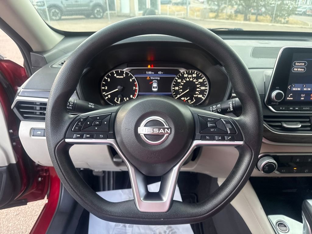 Used 2023 Nissan Altima 2.5 SV image 16