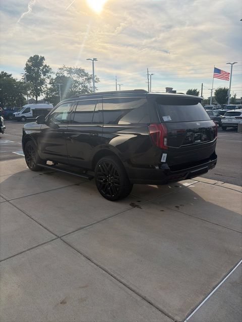 New 2026 Ford Expedition Platinum w/ Stealth Performance Package AWD/4WD image 5