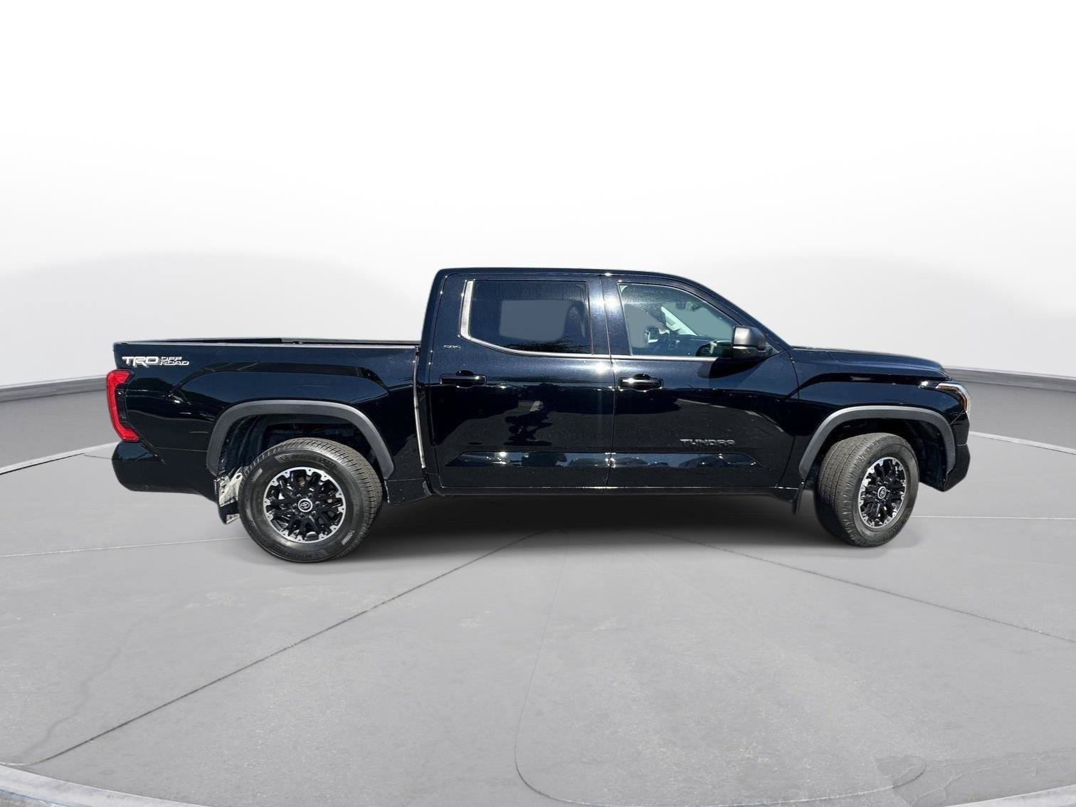 Used 2022 Toyota Tundra SR5 w/ TRD Off-Road Package RWD image 5