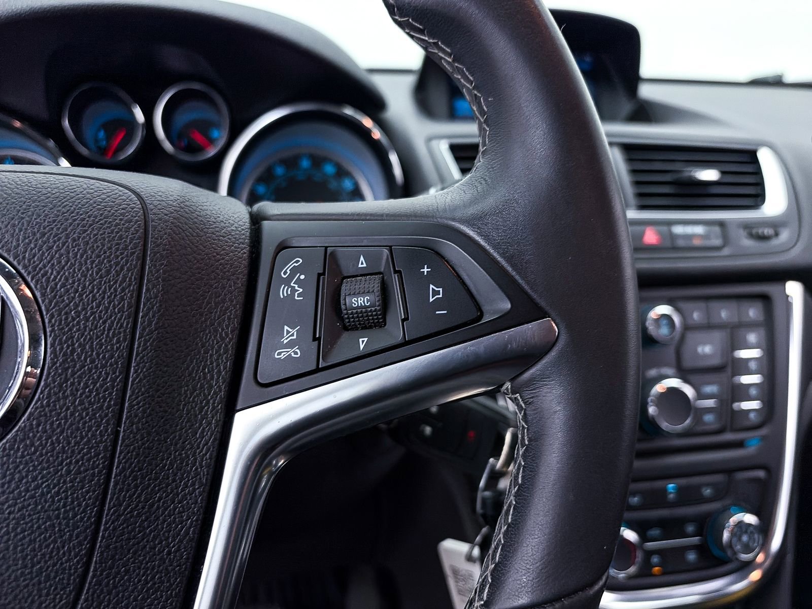 Used 2016 Buick Encore FWD image 24