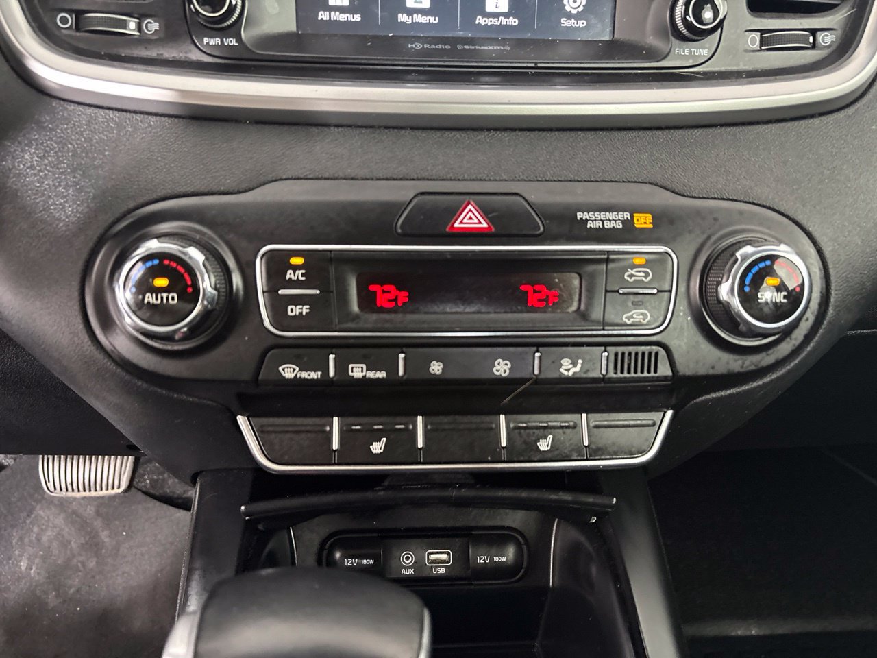 Used 2019 Kia Sorento AWD w/ LX Convenience Package image 16