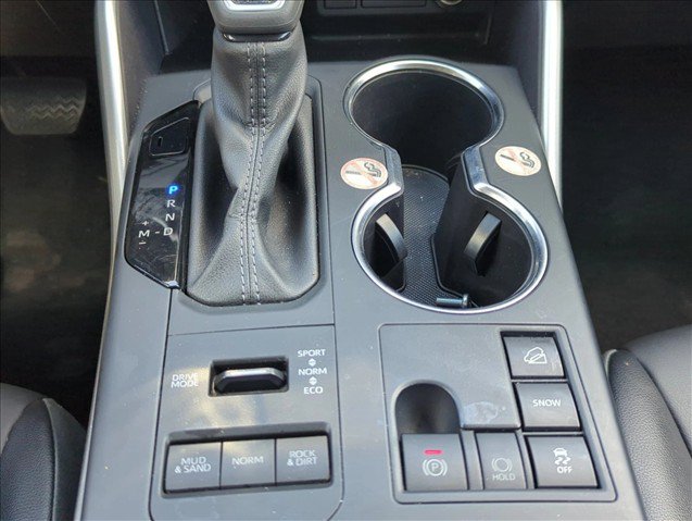 Used 2025 Toyota Highlander XLE AWD/4WD image 23