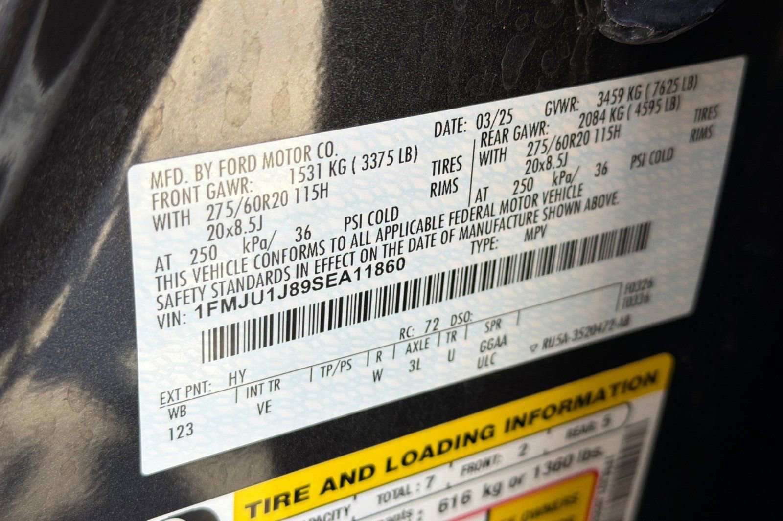Used 2025 Ford Expedition Active AWD/4WD image 37