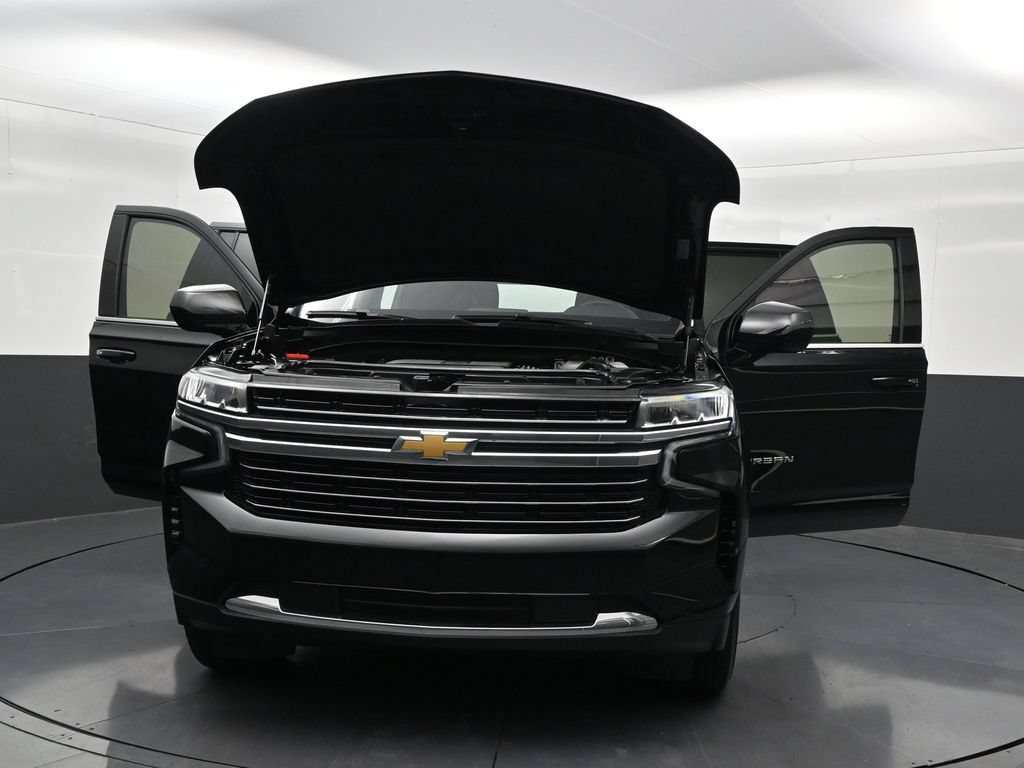 Used 2023 Chevrolet Suburban LT RWD image 39
