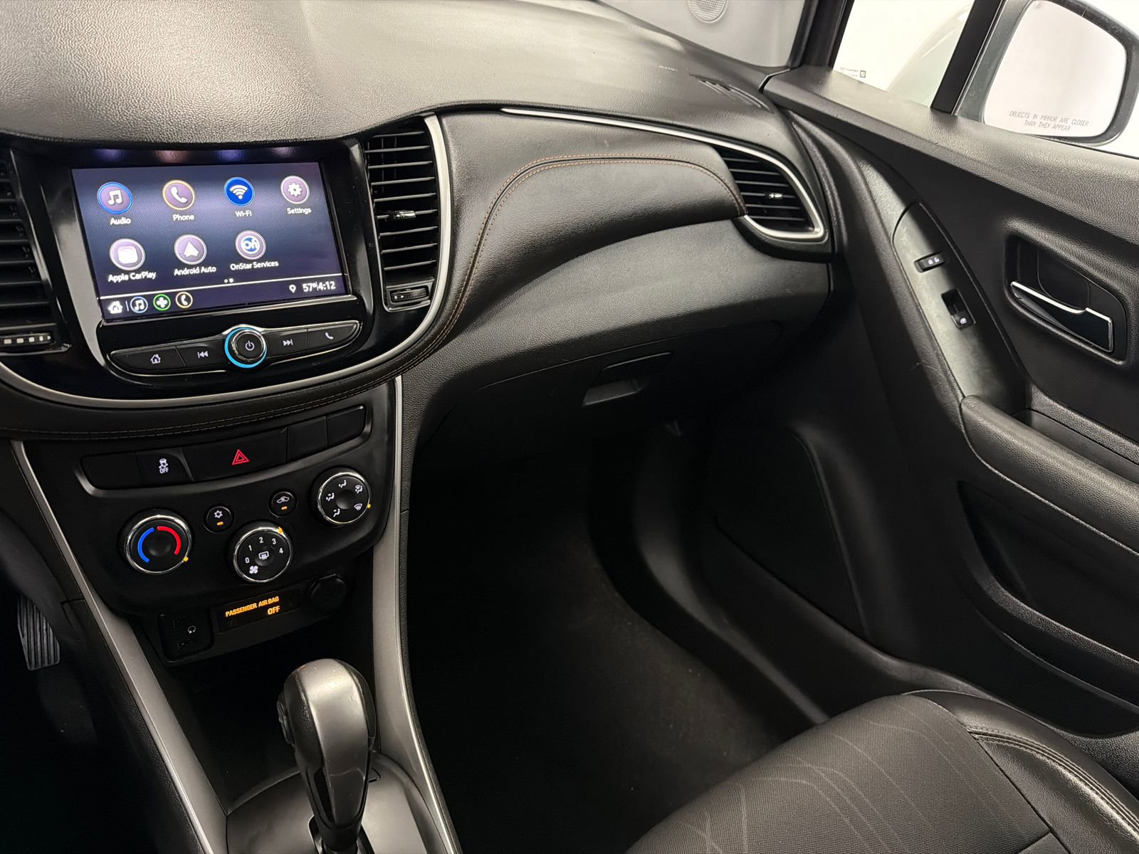 Used 2020 Chevrolet Trax LT w/ LT Convenience Package image 22