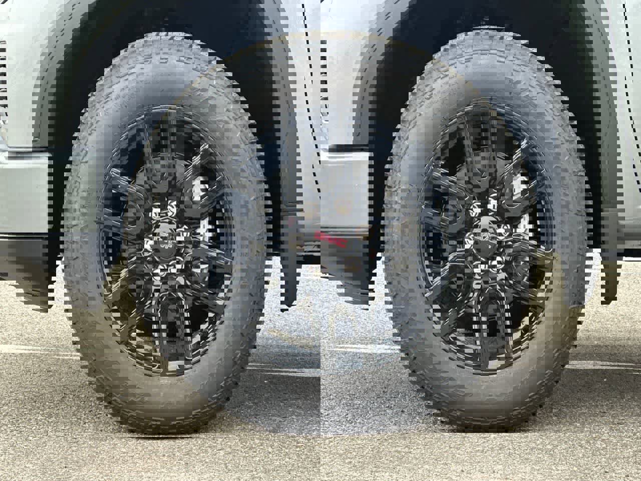 New 2026 GMC Sierra 1500 Elevation image 32