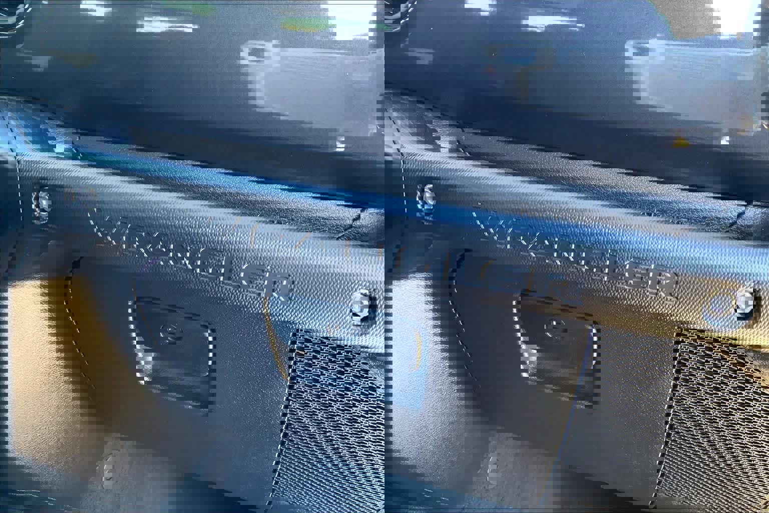 Used 2023 Jeep Wrangler Unlimited Sport image 10