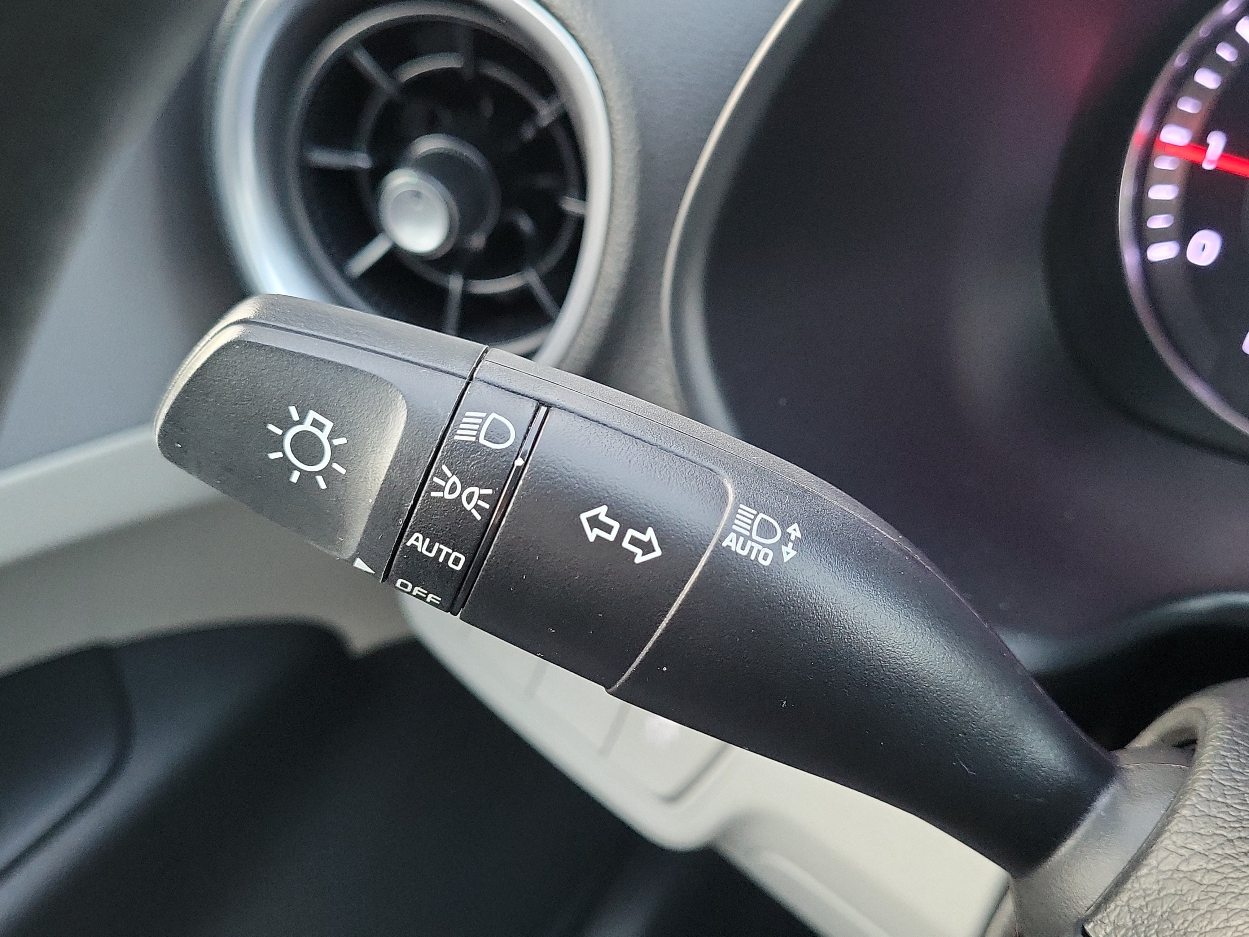 Used 2023 Kia Forte LXS w/ LXS Technology Package FWD image 16