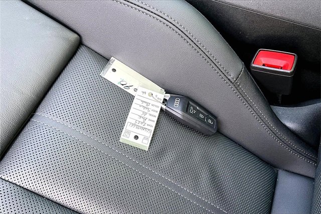 Used 2025 Audi A5 2.0T Premium Plus w/ Premium Plus image 10