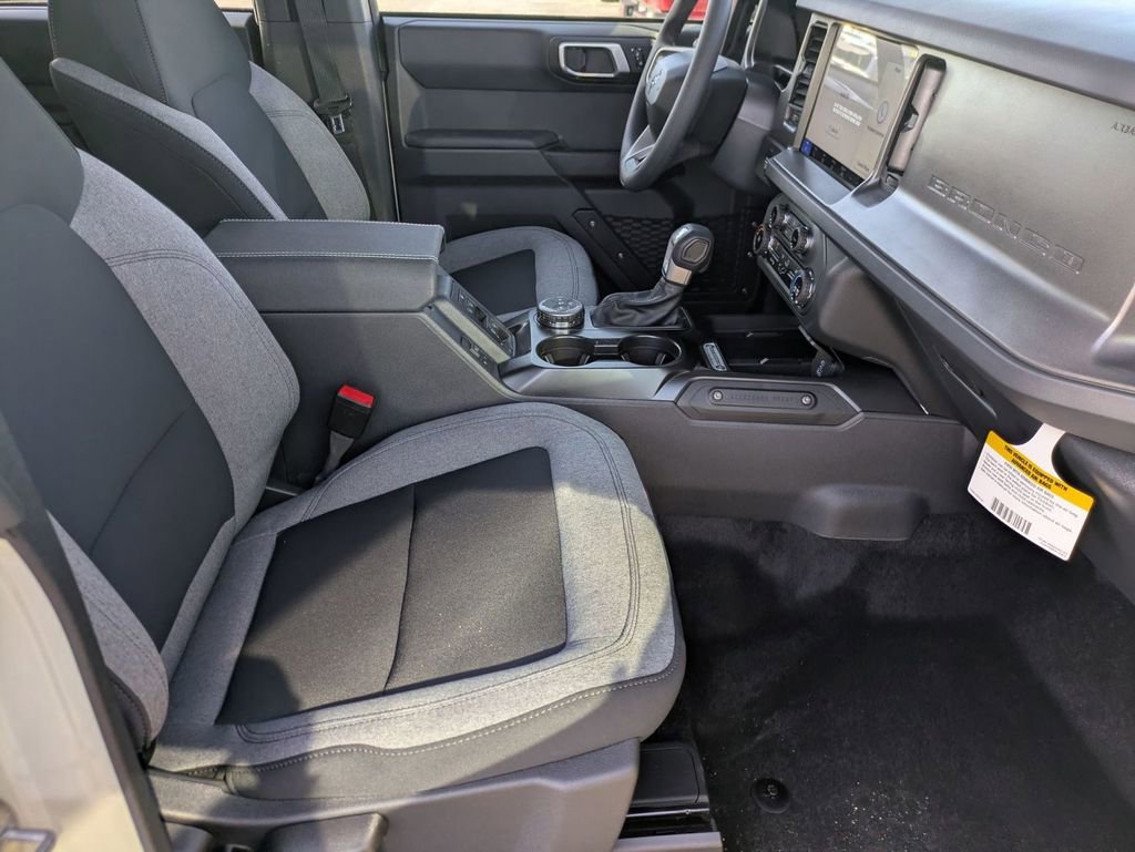 New 2025 Ford Bronco 4-Door AWD/4WD image 43