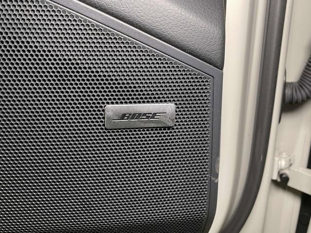 Certified 2025 Porsche Cayenne w/ Premium Package Plus image 38