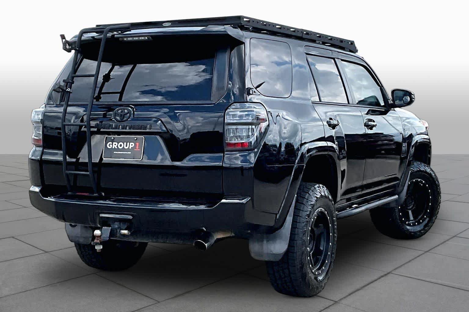Used 2020 Toyota 4Runner SR5 Premium AWD/4WD image 13
