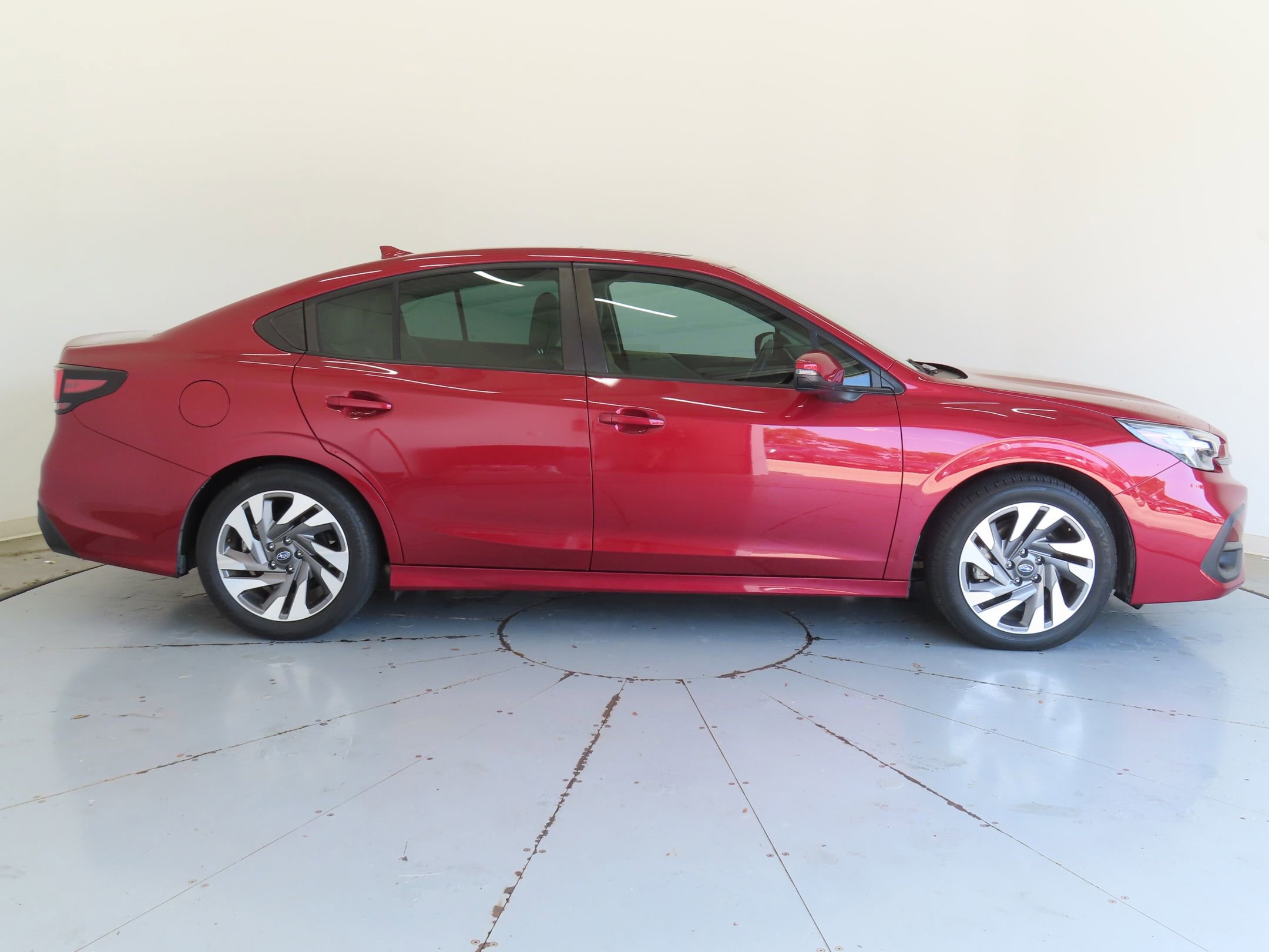 Used 2024 Subaru Legacy Limited AWD/4WD image 2