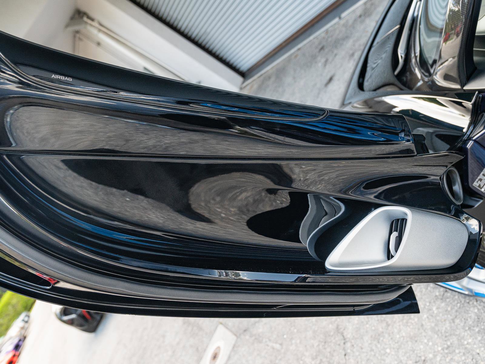 Used 2021 McLaren Elva RWD image 26