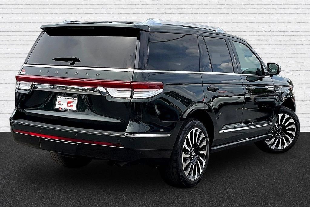 Used 2022 Lincoln Navigator Black Label AWD/4WD image 6