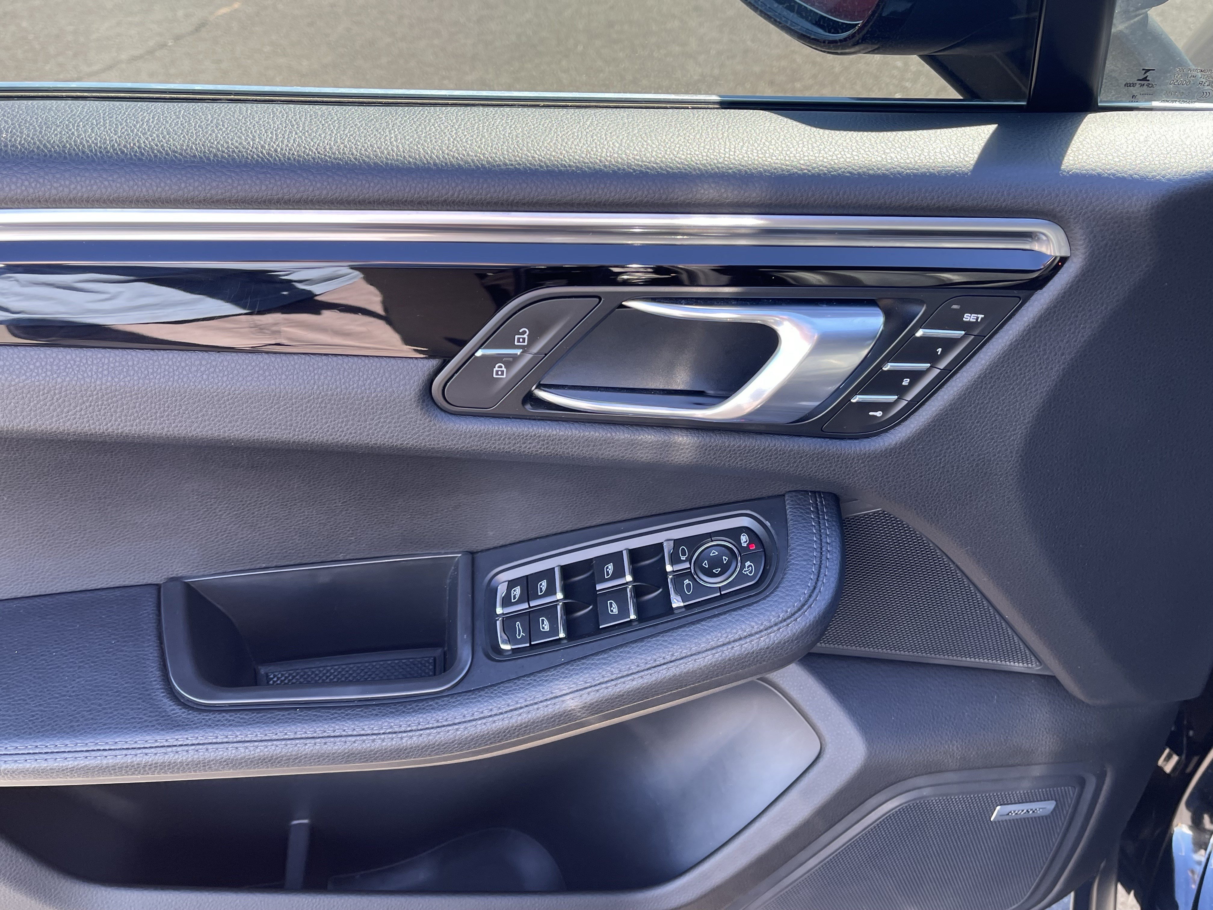 Used 2019 Porsche Macan S AWD/4WD image 18