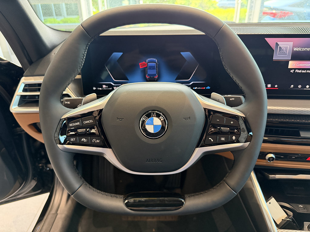 New 2026 BMW 330i xDrive Sedan w/ Convenience Package AWD/4WD image 9