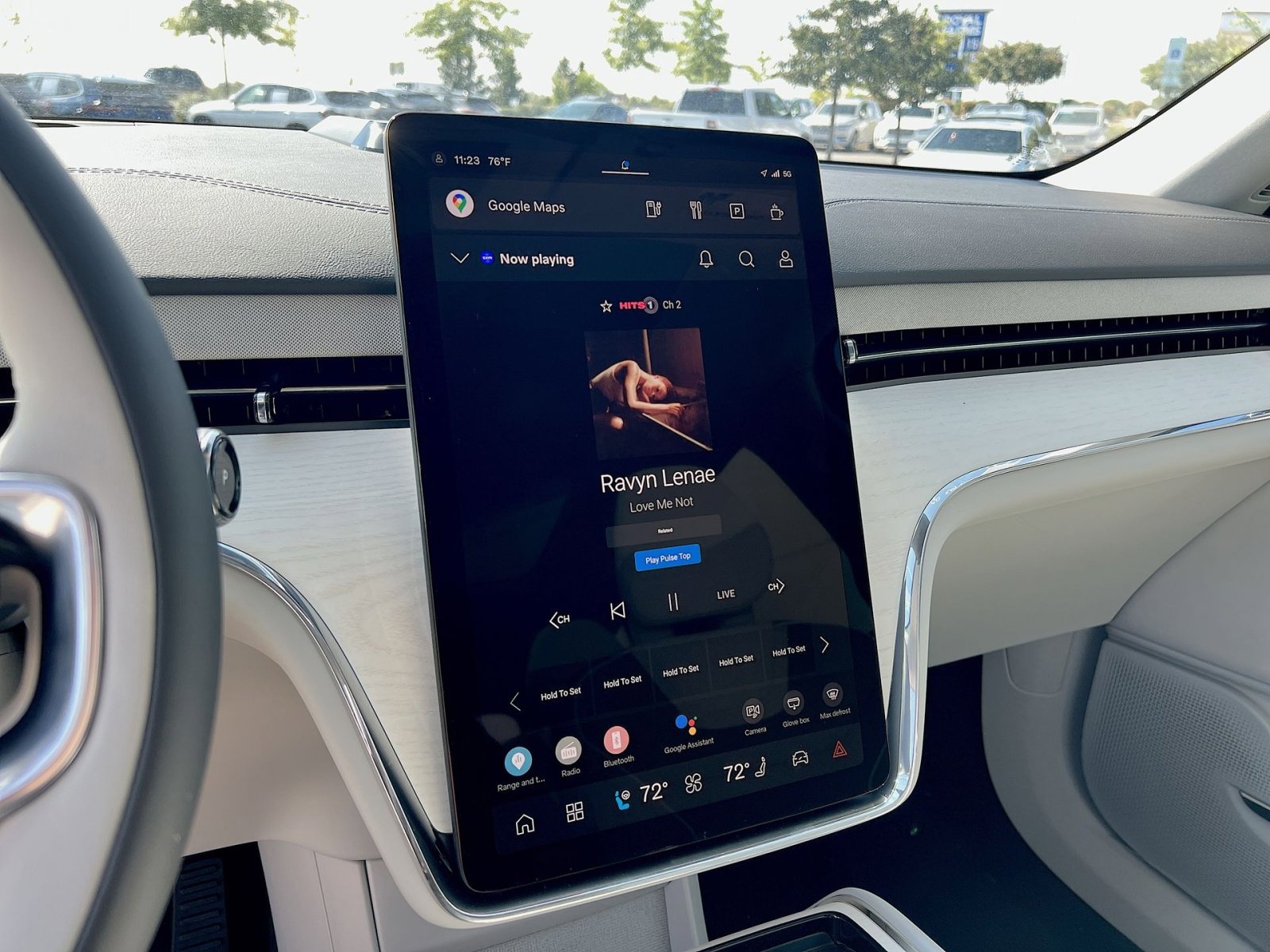 New 2025 Volvo EX90 Plus image 18