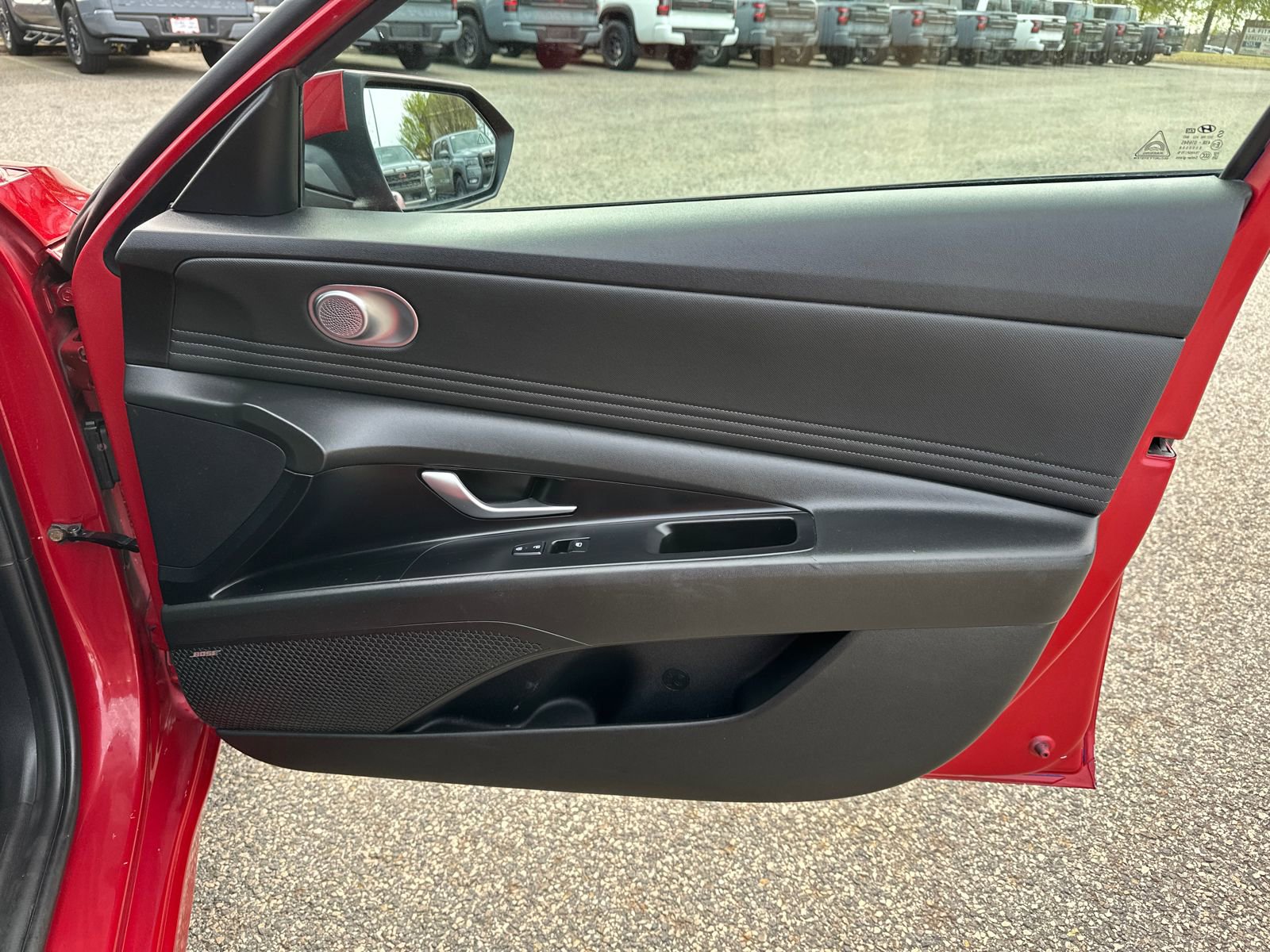 Used 2021 Hyundai Elantra SEL w/ Convenience + Premium Package image 12