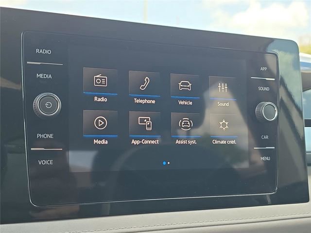 New 2026 Volkswagen Taos SE FWD image 19